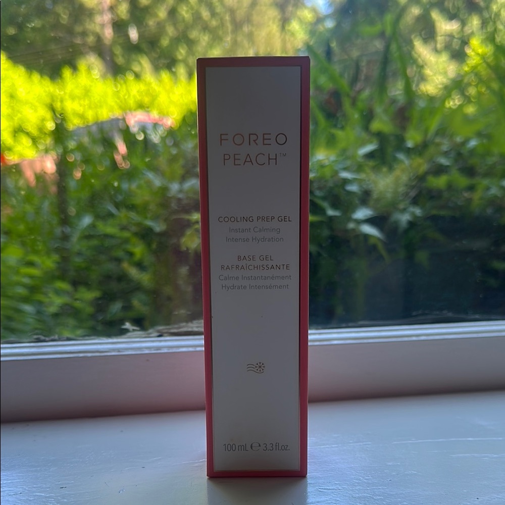 FOREO Peach Cooling Prep Gel in Pink